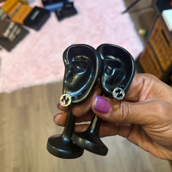 Gucci Silver Earrings - Picture 1 of 1